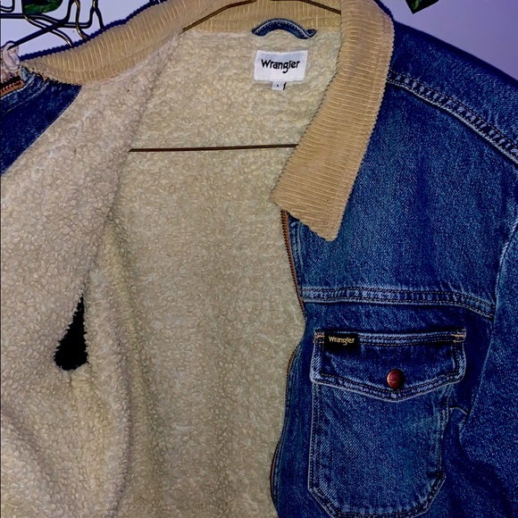 wrangler jean jacket - Picture 3 of 3